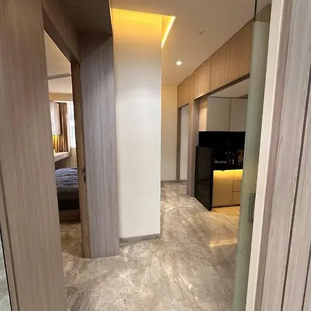 House Of Luxury 8 *