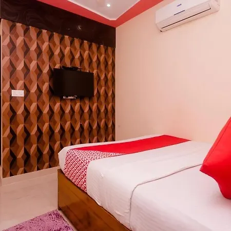 Hotel Wind Flower New Aadya International Near International Airport 3*