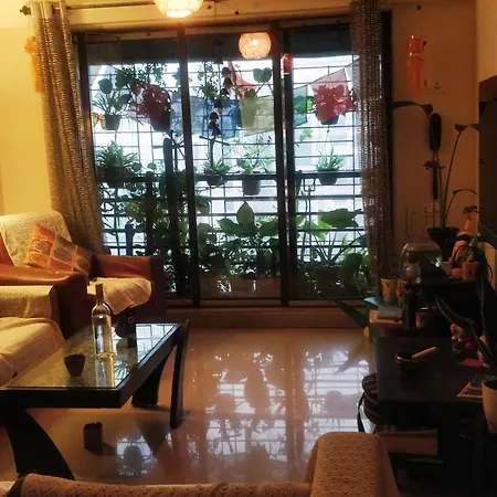 Breezy, Cozy, Couple Friendly ~ Lauberg ~ Apartment *