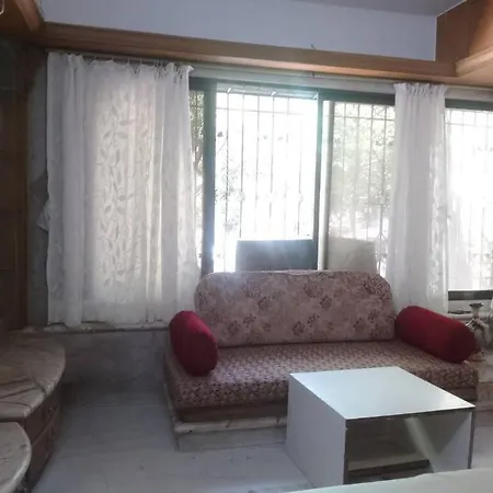 Apartment Luxury 3 Bedroom *