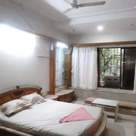 Luxury 3 Bedroom Apartment *