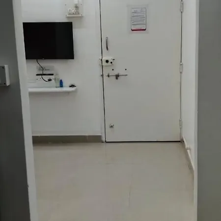 1br In Lower Parel Mumbai