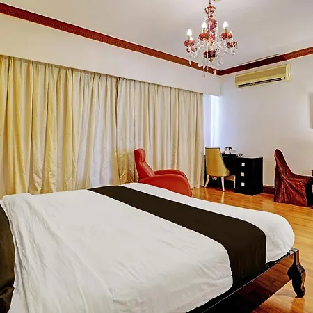 Townhouse Royal Palms - Rose Collection Hotel