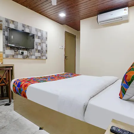 Fabexpress Earth Paradise 3* Mumbai