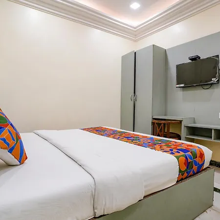 Fabexpress Earth Paradise 3* Mumbai