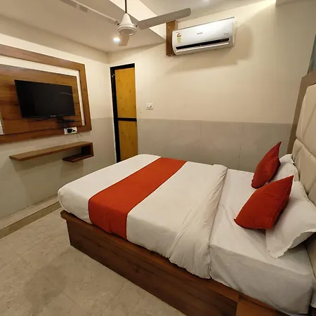 Bed & Breakfast Dream Palace Residency - Near To Us Embassy Bkc 2*