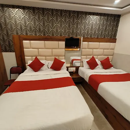 Bed & Breakfast Dream Palace Residency - Near To Us Embassy Bkc 2*