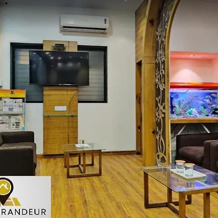 Grandeur By Avion Palace Near T2 International Airport Mumbai
