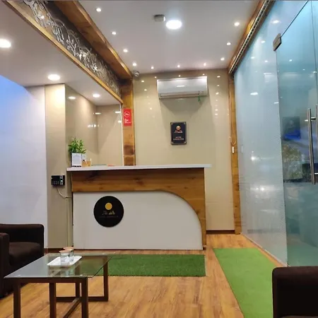 Grandeur By Avion Palace Near T2 International Airport * Mumbai