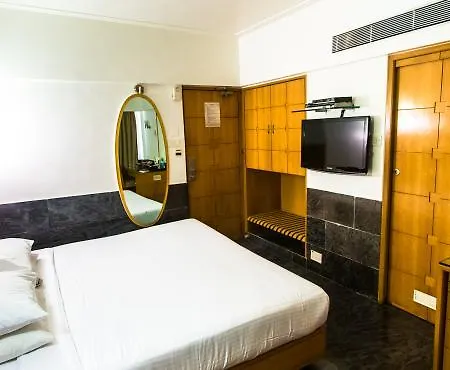 Hotel Ramee Guestline Khar 3*
