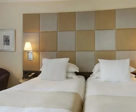 Hyatt Regency International Airport Hotel