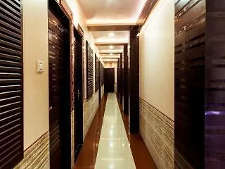 Fabhotel The Adore Palace 3* Mumbai