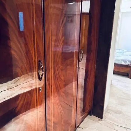 Gold Palace 3 Bedroom Hall Apartment