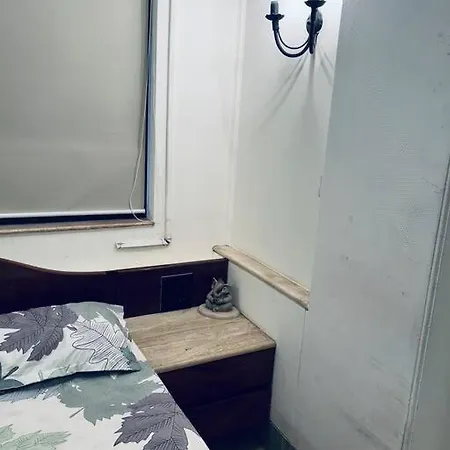 Gold Palace 3 Bedroom Hall *