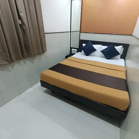 Triton Sion - Near Us Embassy - Near Bkc Hotel 2*