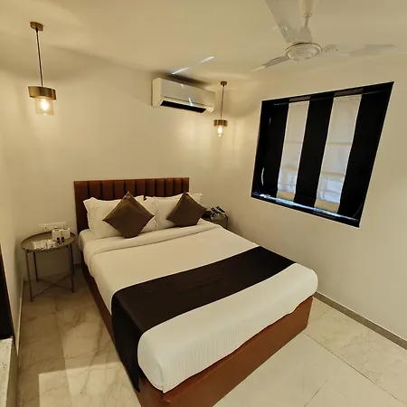 The Majlis - Colaba Hotel Mumbai