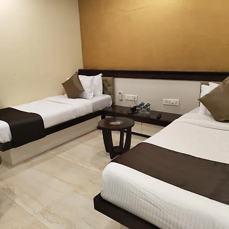 The Majlis - Colaba Hotel 3*