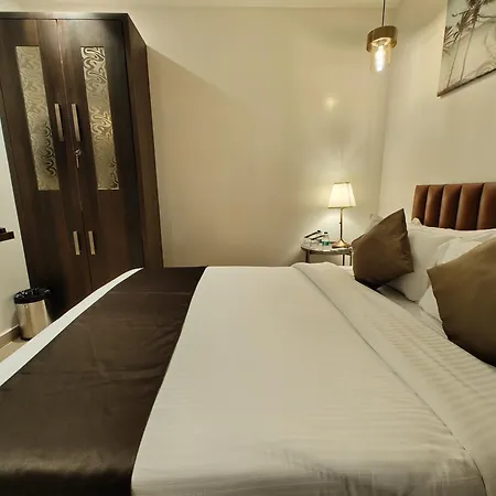 Hotel The Majlis - Colaba 3*