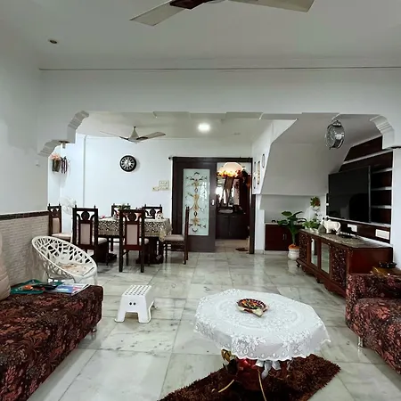 Spacious Private Amidst The