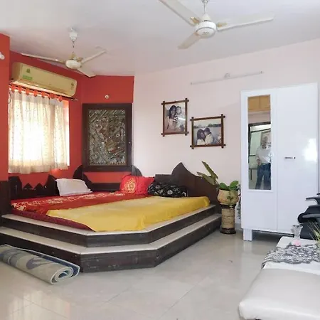 Cozy Private W Private Bath N Skyline View Apartment *