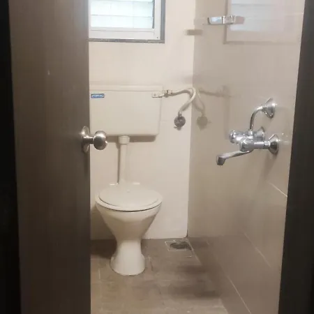 Homestay Hk Nest - Cozy Near Silver Juhu *