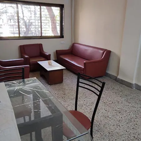 Hk Nest - Cozy Near Silver Juhu *
