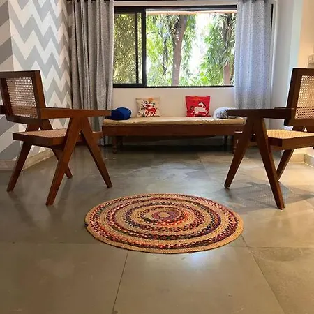 Home Stay * Mumbai