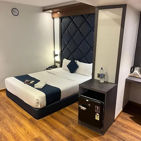 Hotel Royal The Pacific 3*