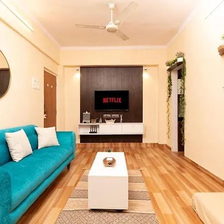 Budget Friendly At Carter Road Apartment Mumbai