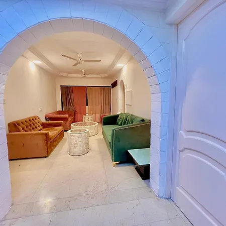 Luxurious With Love Homestay *