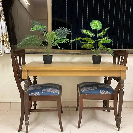 Classy & Cozy 1bhk @ Parle Mumbai