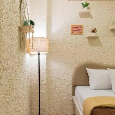 Apartment Cave House Near The Sea Mumbai