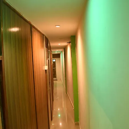 Hostel Airport Near T2 *