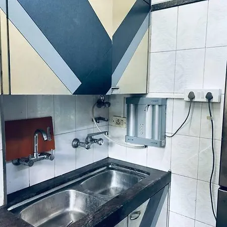 Gold Palace 3 Bedroom Hall