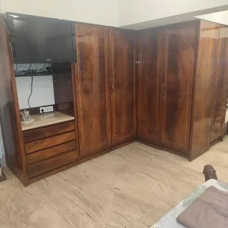 Gold Palace 3 Bedroom Hall *