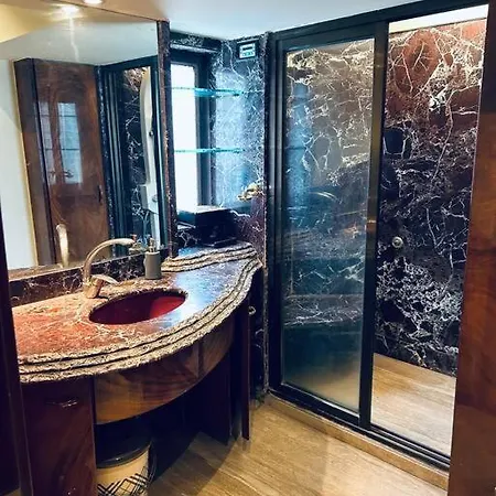Gold Palace 3 Bedroom Hall Apartment Mumbai