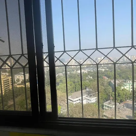 Cozy Private Near Mulund Railway Station Homestay *