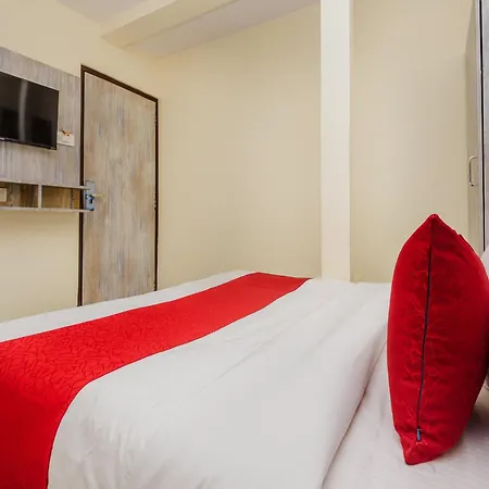 Apartment Goodluck Residancy Mumbai