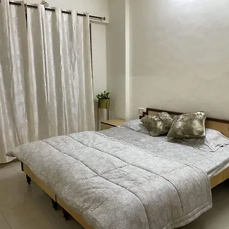 Bandra West 2bhk Apartment Mumbai
