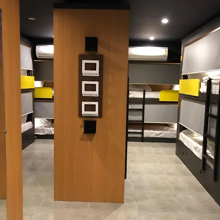 Stayvilla Hostel Mumbai