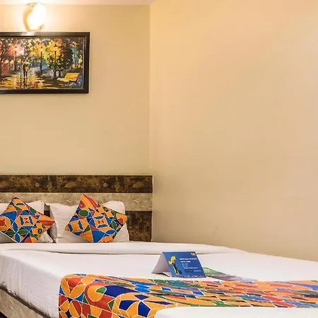 Hotel Embassy Grand Near Us Embassy Bkc 3*