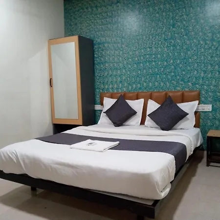 Hotel Tri