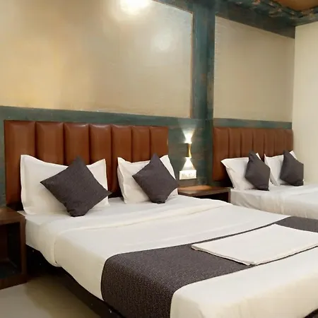 Hotel Tri Mumbai