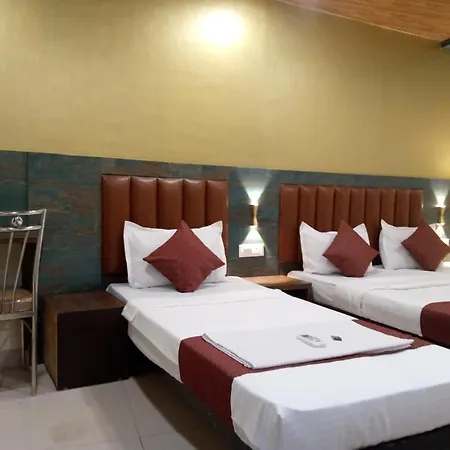Hotel Tri