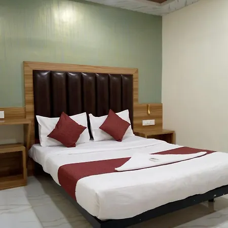 Hotel Tri