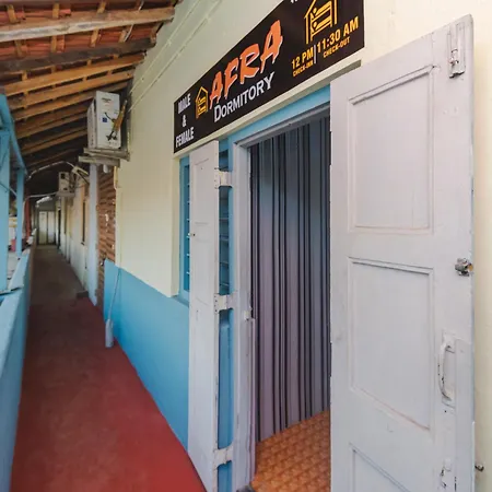 Afra For Female & Male 5 Min From Airport Hotel