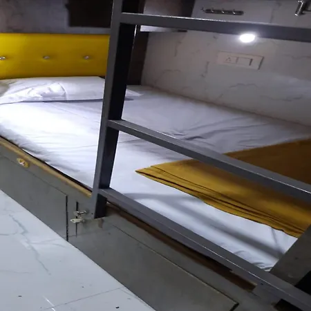 Neenava Asalpha Hostel Mumbai
