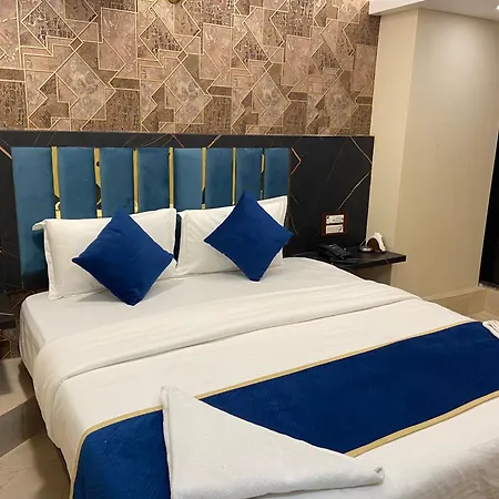 97 Inn- Andheri Versova Hotel
