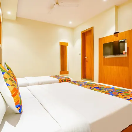 Hotel The Azure 3*