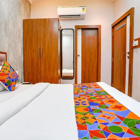 Hotel Fabexpress Affari 3*